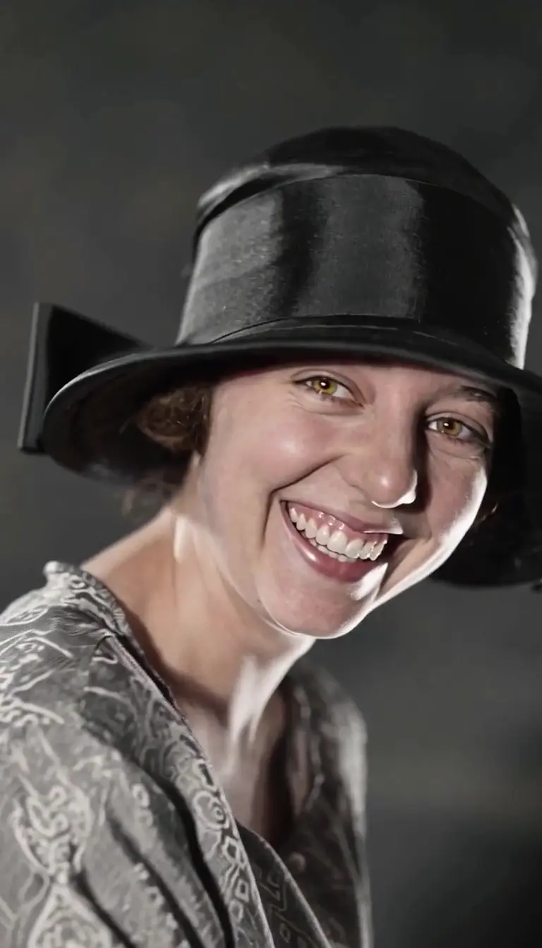 A 1925 Close-Up Laughs